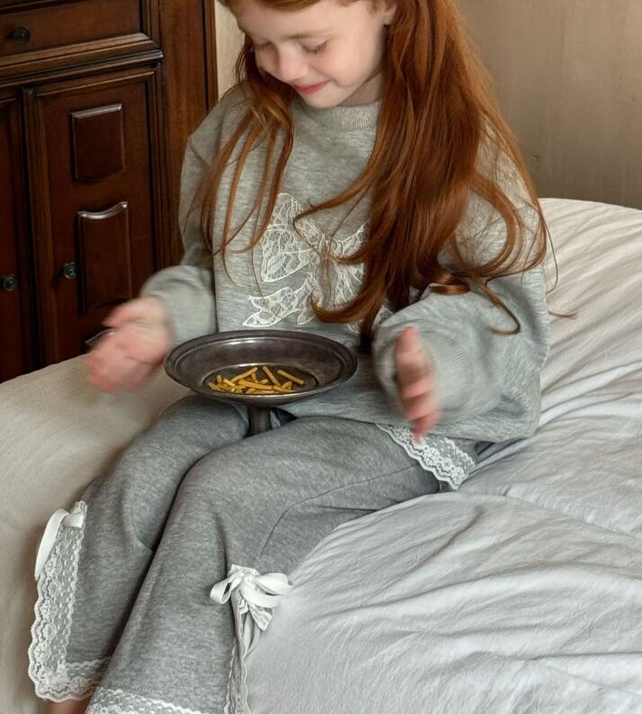 2024秋otaly★子供服　ズボン★90cm〜130cm