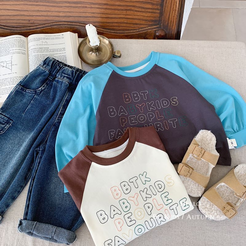 2024秋新入荷★子供服　トップス★90cm〜140cm 2色