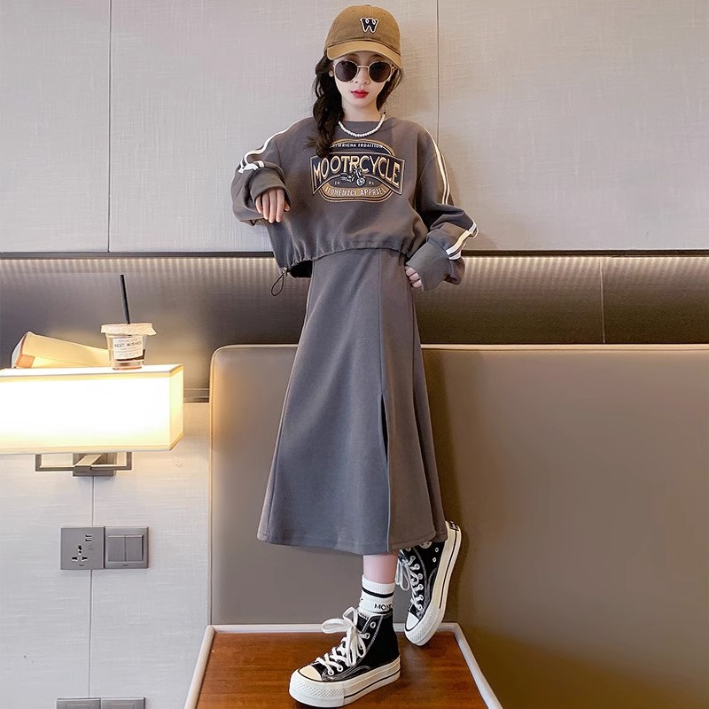 2024秋新品★子供服　セットアップ★120〜170 2色