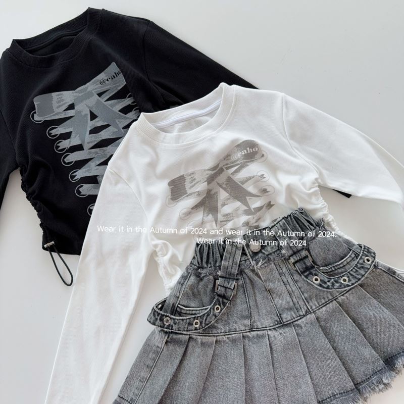 2024新作★子供服　トップス★90cm〜150cm 2色