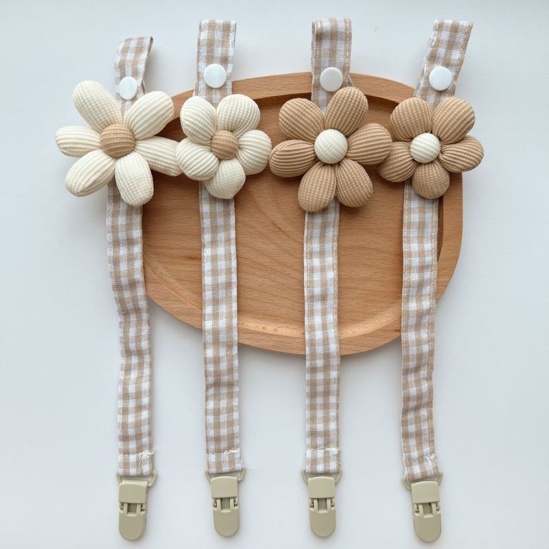 ★おしゃぶりチェーン ★落とし防止チェーン★安全便利　4色