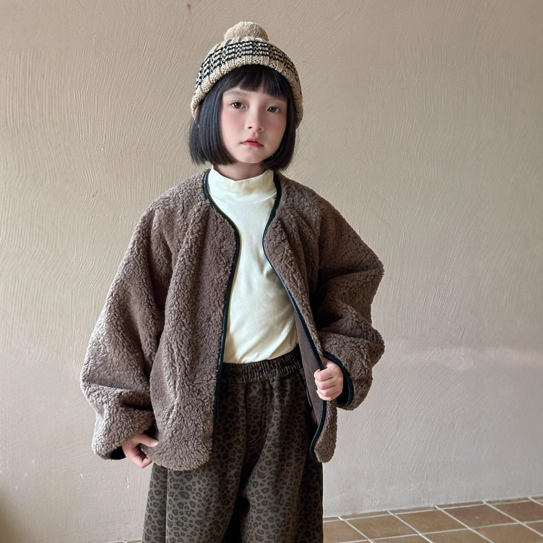 2024冬新入荷★子供服 　両面着用コート★90cm〜140cm
