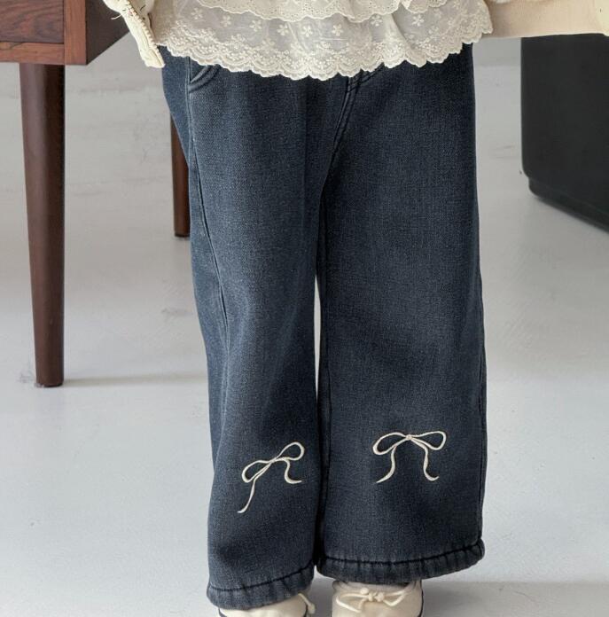 2024秋冬新品★子供服　ズボン   裏起毛★90cm〜150cm