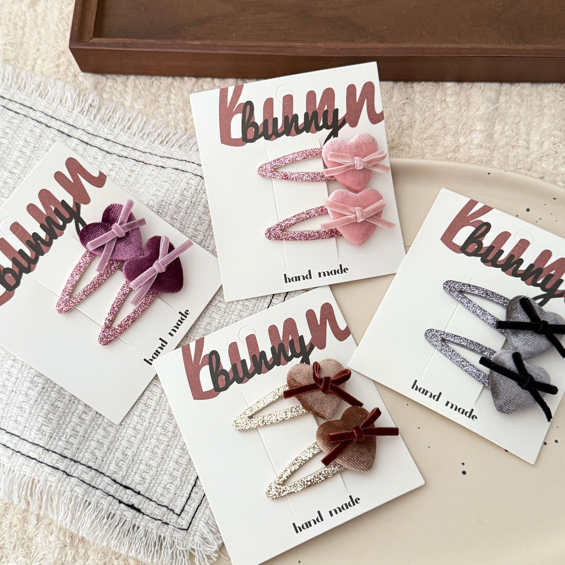 雑貨★子供用髪飾り　ヘアビン★アクセサリー★4色