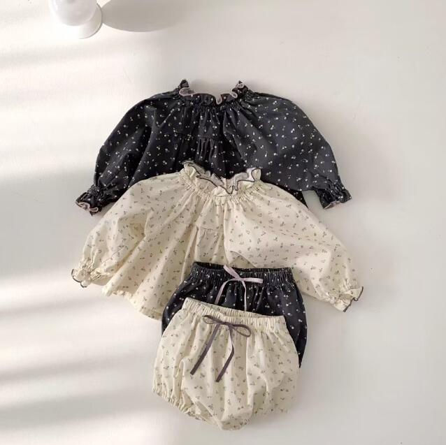 2025新品★子供服　セットアップ★73CM〜100cm 2色