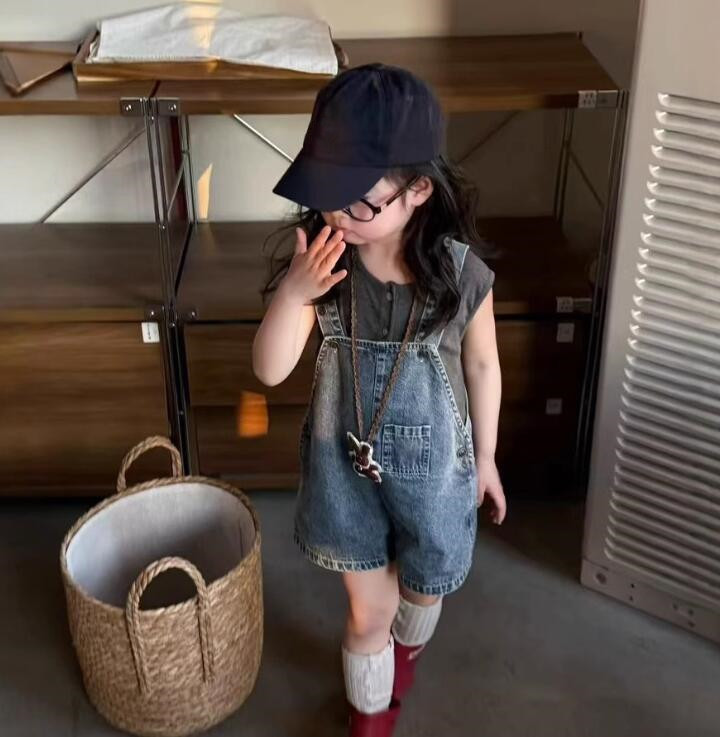 2025新品★子供服　ベスト&サロペット分けて★90cm〜140cm