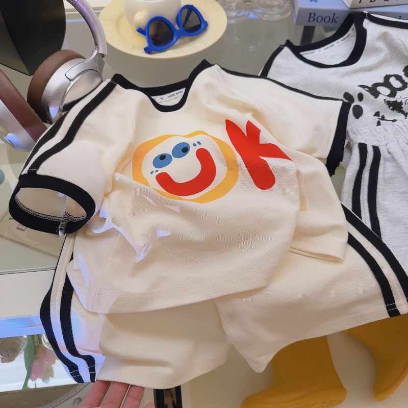 2025新品★子供服　セットアップ★90cm〜170cm