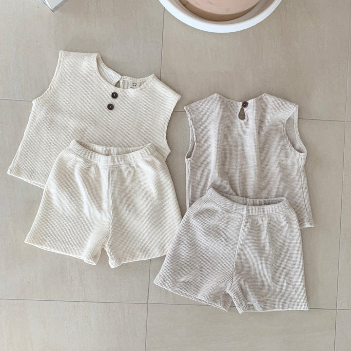 2025新品★子供服　セットアップ★73CM〜120 2色