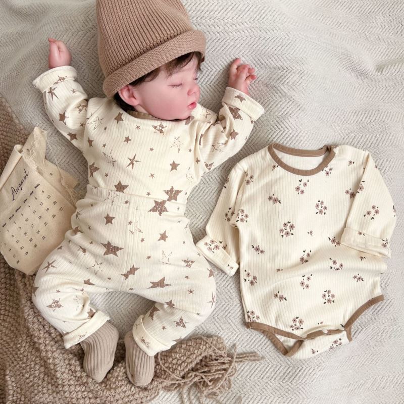 2025秋新品★子供服　セットアップ★66cm〜90cm 2色