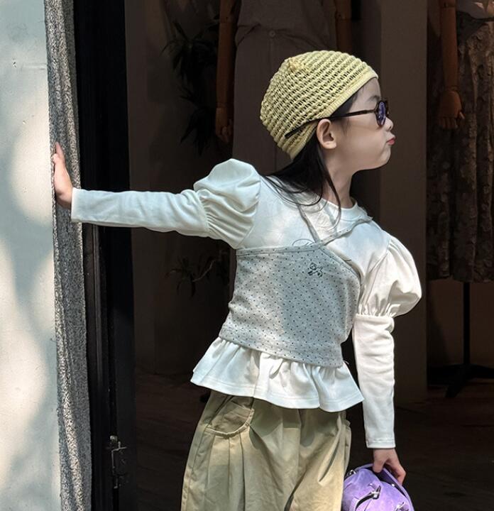 2025秋新品ZXR★子供服　ベストトップス★90cm〜150cm
