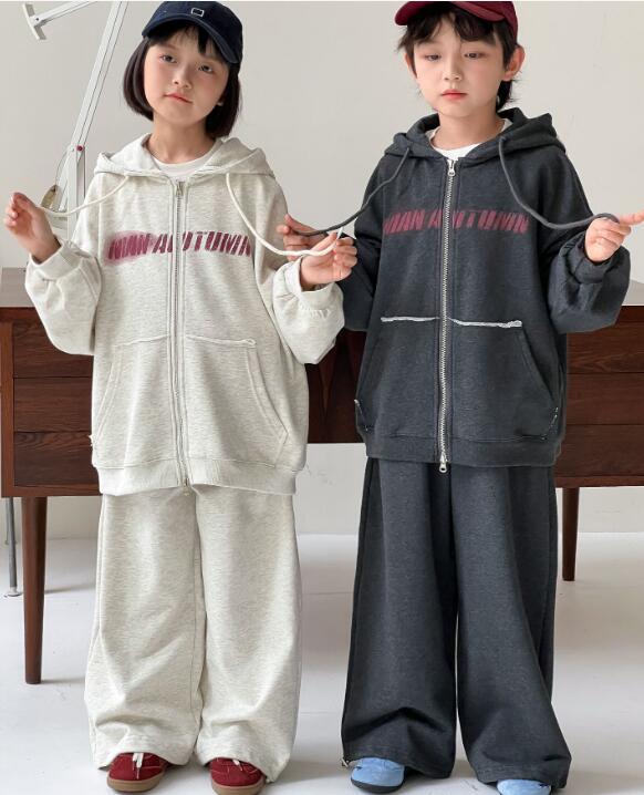 2025新品★子供服　セットアップ★90cm〜150cm 2色