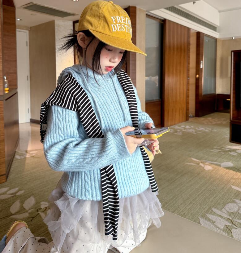 2025秋冬新★子供服　セーター★100cm〜160cm 3色
