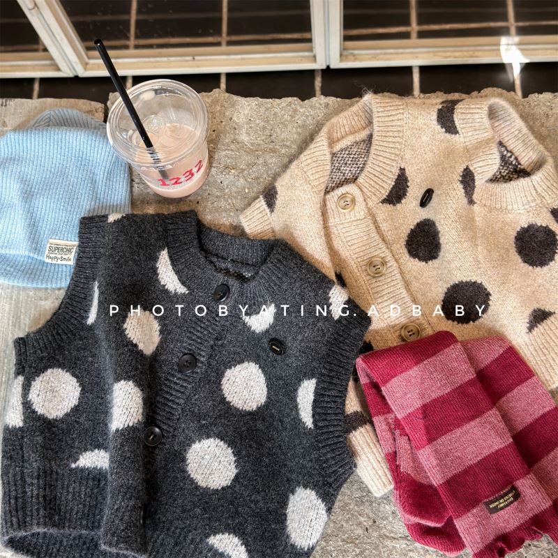 2025冬新品SJ★子供服 　ニットベスト★80cm〜130cm 2色
