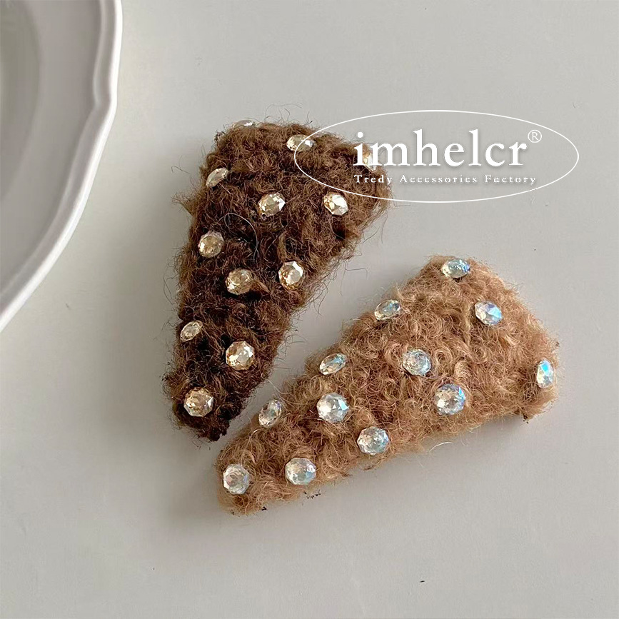 2025年新品★髪飾り　アクセサリー★ヘアクビン