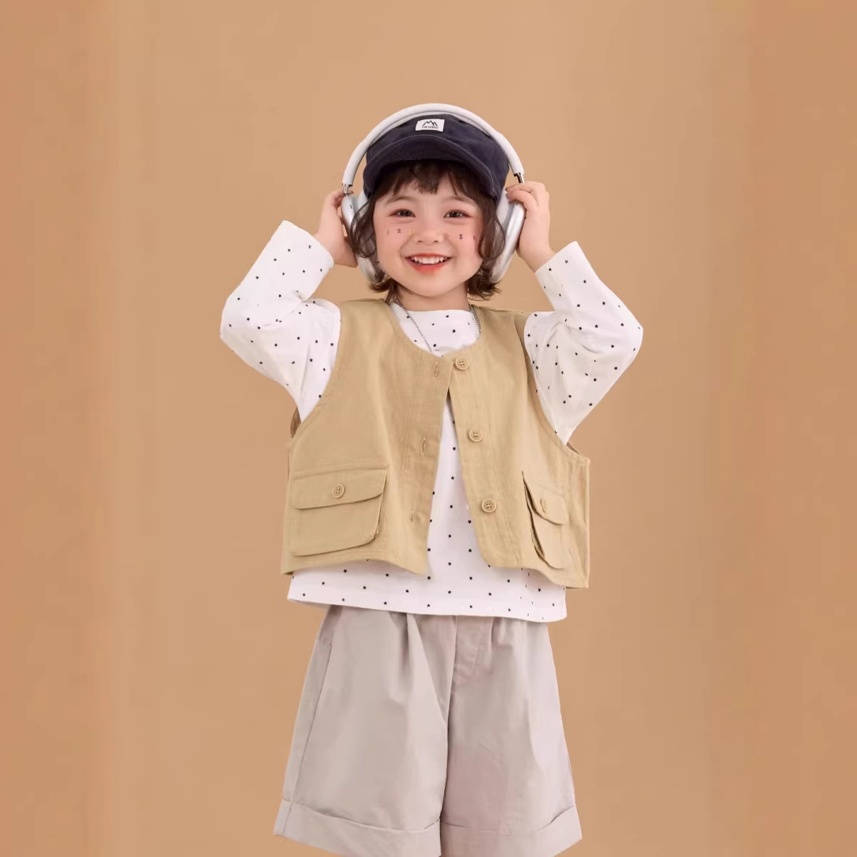 2026新品ZXR★子供服 　ベストコート★90cm〜150cm 2色