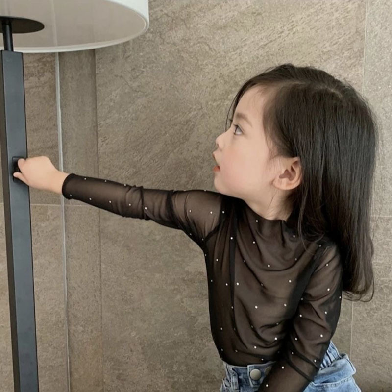 2026新作★子供服　透明チュール ラインストーン付きインナース★90cm〜150cm 2色