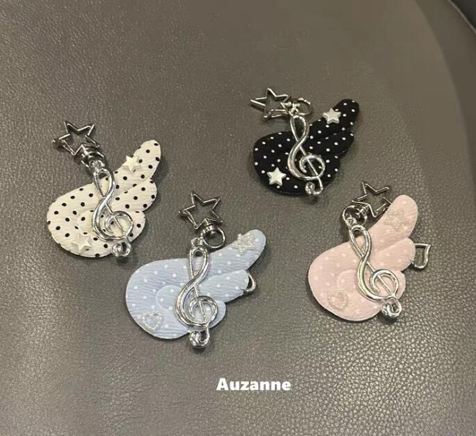 ★可愛いキーホルダー　装飾品★キーチェーン★バッグチャーム