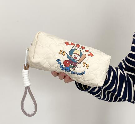 ★収納袋★可愛い財布　化粧袋　ペン袋　5色★