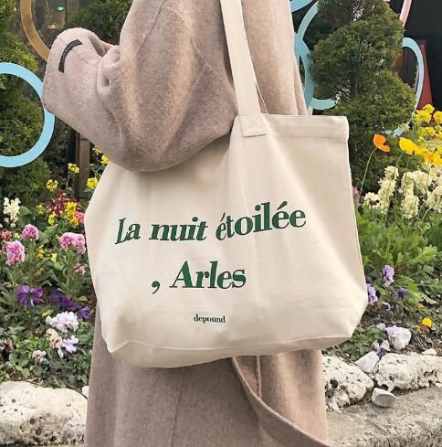 新登場★レディースバッグ　収納袋★2色