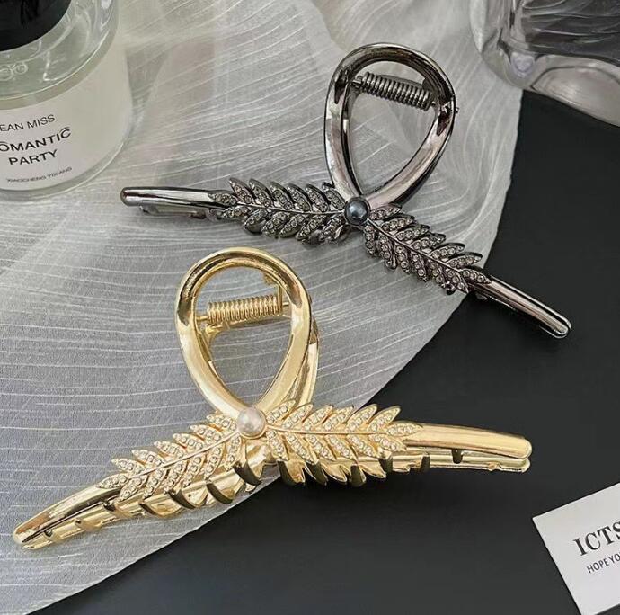 髪飾り★まとめ髪用★ヘアアクセサリー★ヘアピン★ヘアクリップ★2色