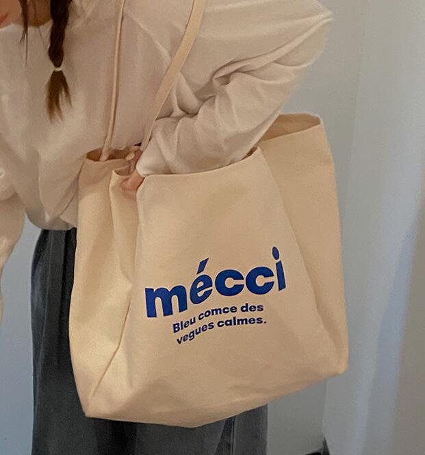 2023★ショルダーバッグ★肩掛け鞄★5色