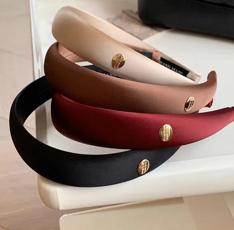 2023新品★髪飾り　カチューシャ★アクセサリー　4色選べ★