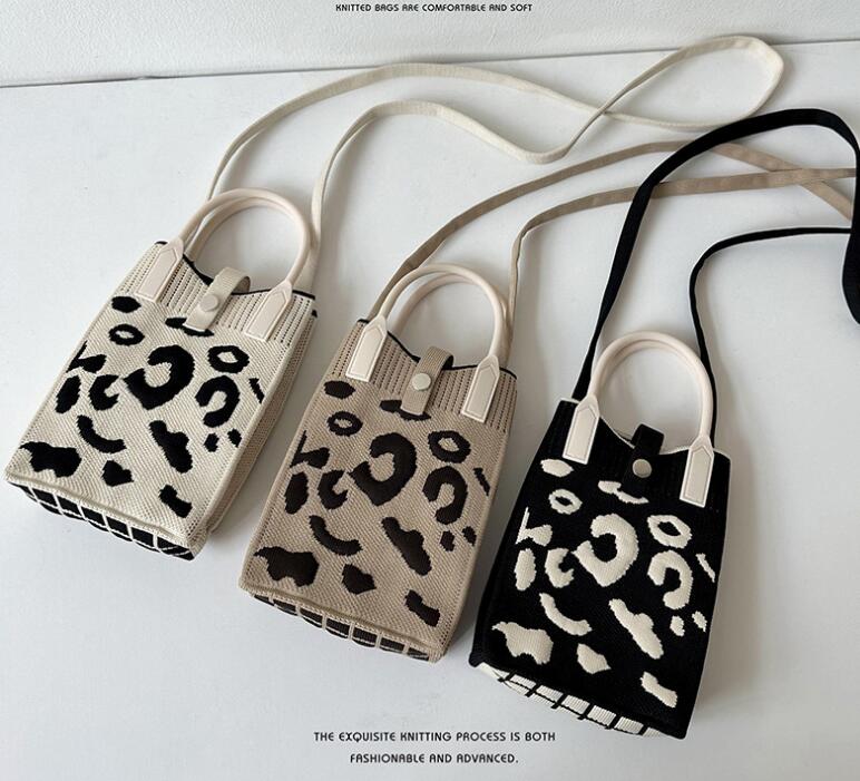 ★収納袋★ショルダーバッグ★ニットハンドバッグ　3色