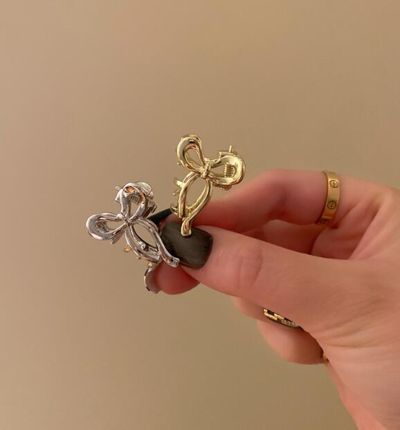 2024★髪飾り★ヘアアクセサリー★バンスクリップ★ヘアクリップ