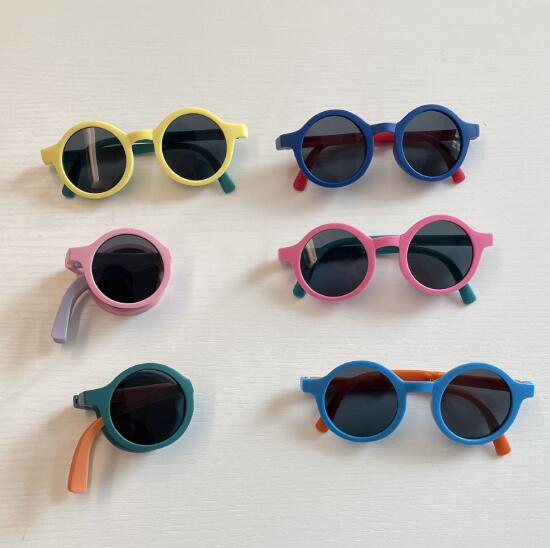 メガネ★子供用★サングラス★子供向けメガネ★男女兼用★折り畳み可能★6色