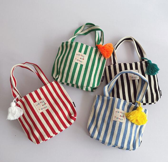 2024新型★ハンドバッグ★子供バッグ　4色