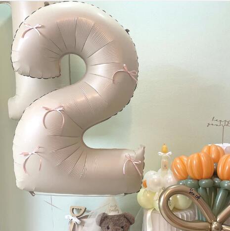 ★大人気★誕生日お祝い用品★装飾　デコレーション・風船★アイボリー数字