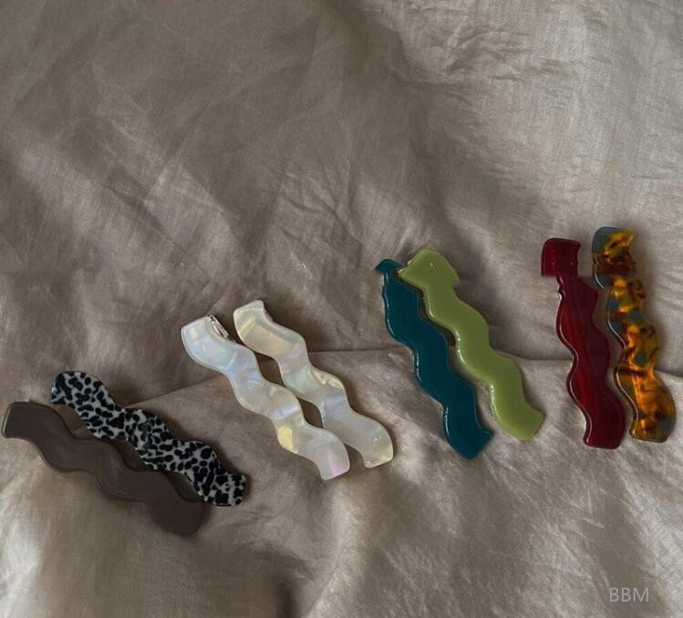 2024★髪飾り★ヘアアクセサリー★ヘアピン★1点=2個