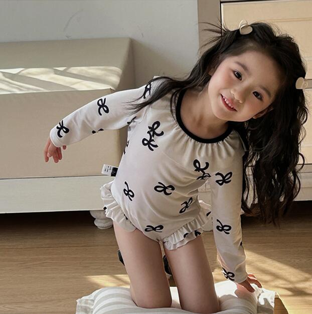 「2024」子供服★水着★連体服★砂浜★長袖★速乾★キッズ女の子★90-140CM