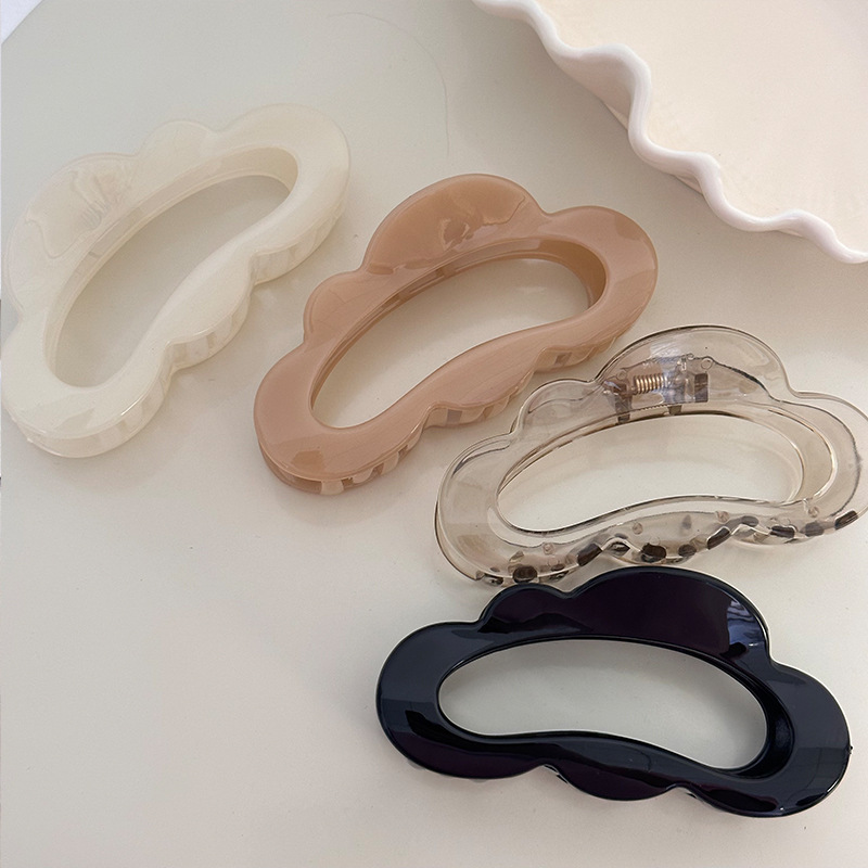 雑貨★髪飾り　ヘアビン★アクセサリー★4色