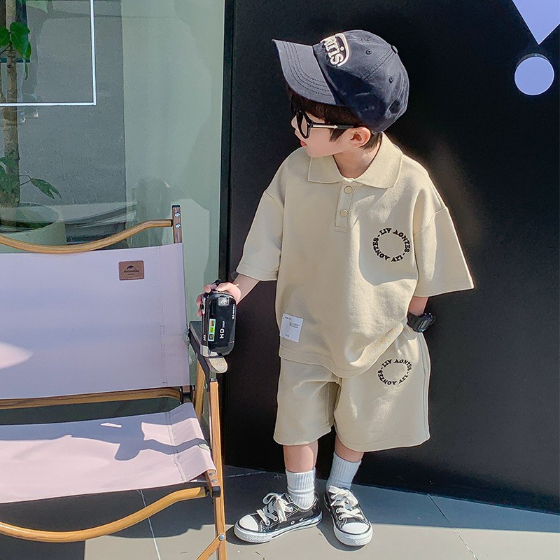 2024新品★子供服　キッズ男の子　セットアップ★90〜160 2色