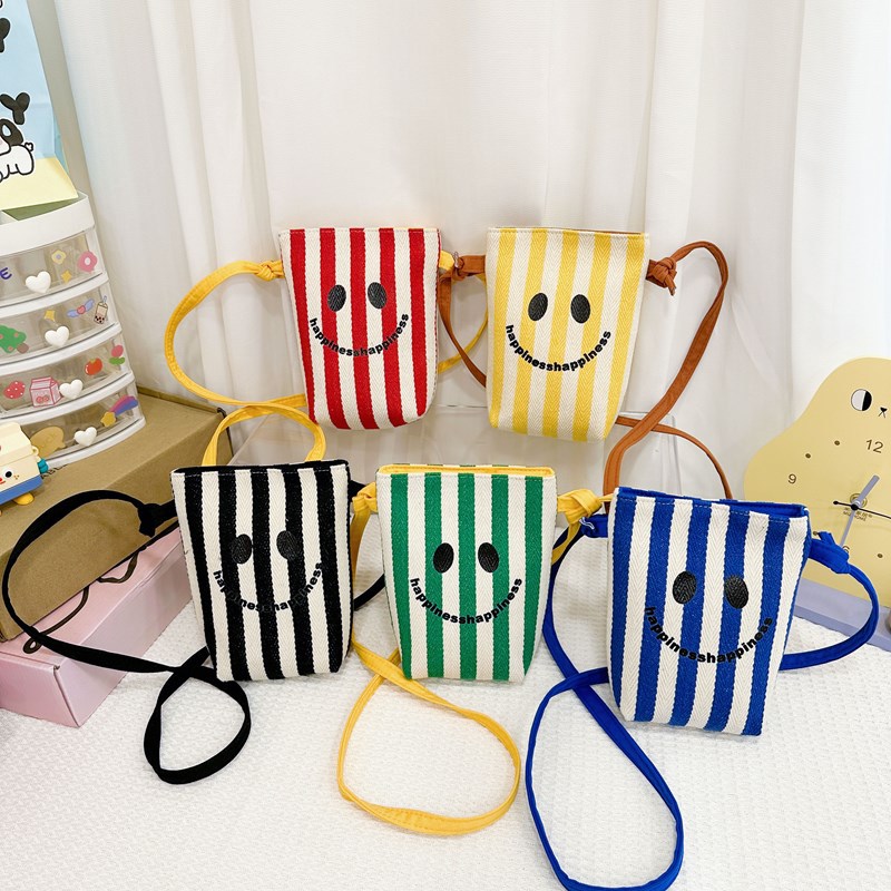 2024新型★子供用可愛いバッグ★ショルダーバッグ★5色