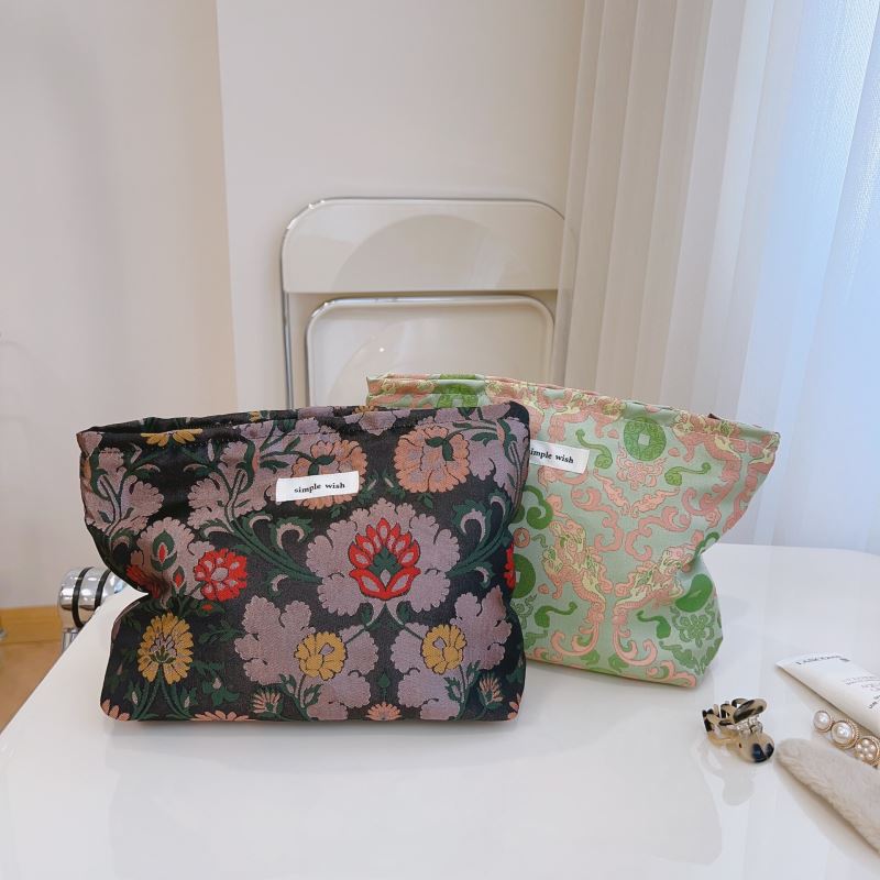 ★収納袋★可愛い財布　化粧袋　ポーチ★2色