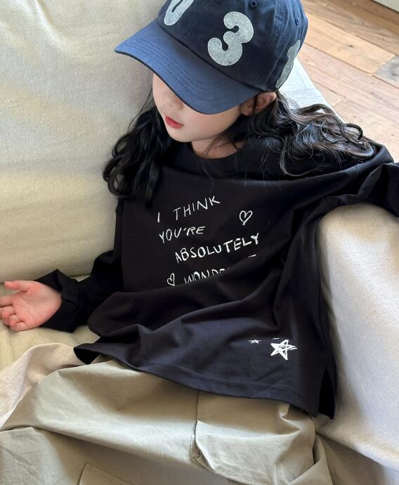 2024年秋新品★子供服　トップス　シャツ★90cm〜140cm 2色