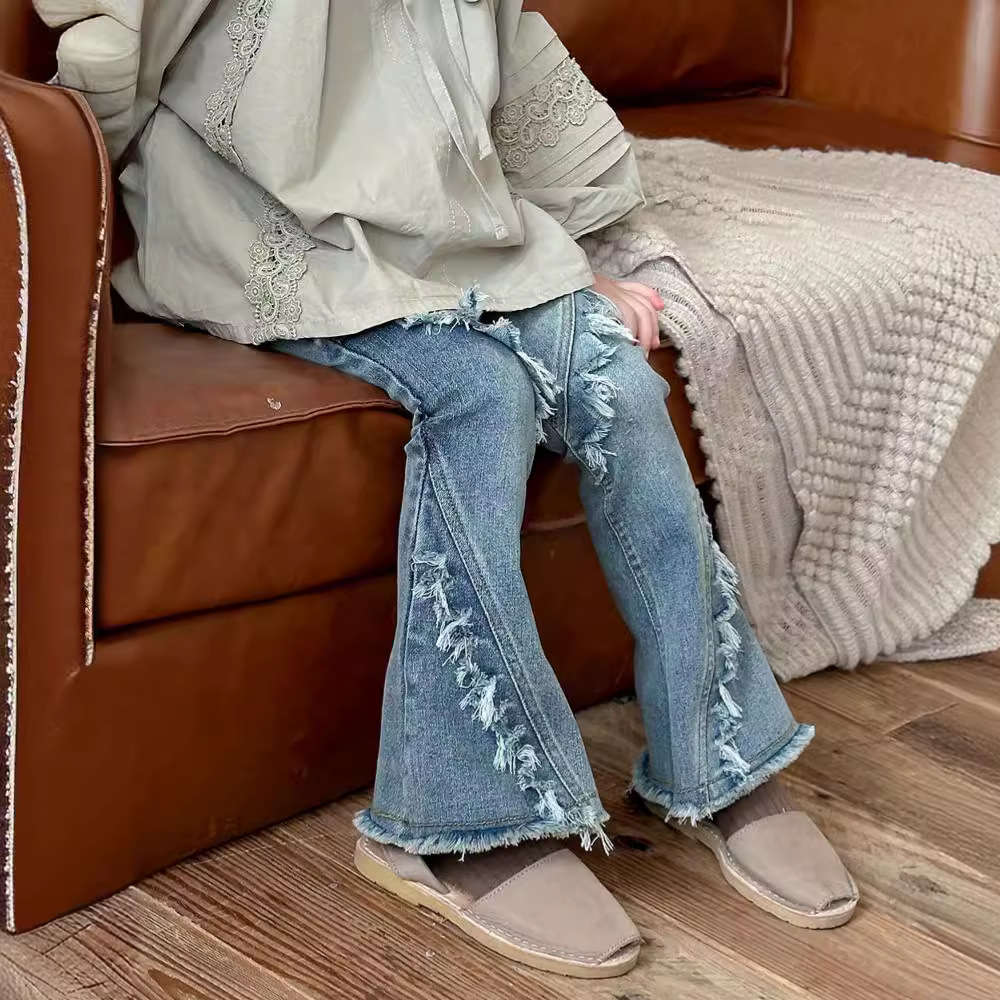 2024新入荷★子供服　デニムズボン★90cm〜140cm