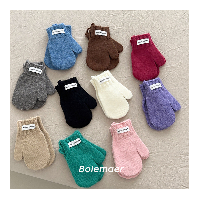 2024新品★大人気　キッズ用★子供　手袋★10色