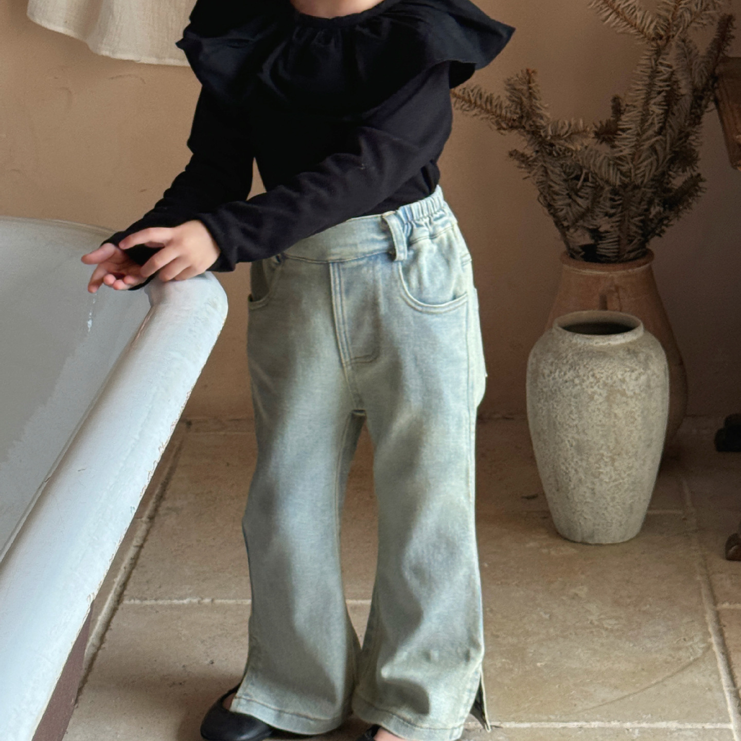 2024秋新入荷J★子供服　デニムズボン★90cm〜140cm