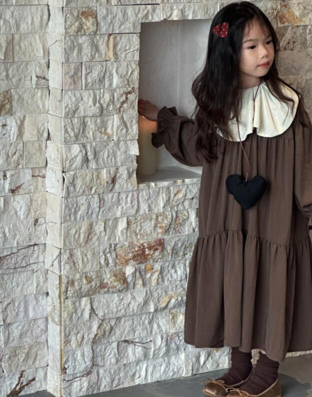 2024秋新作★子供服　ワンピース★90cm〜140cm 2色