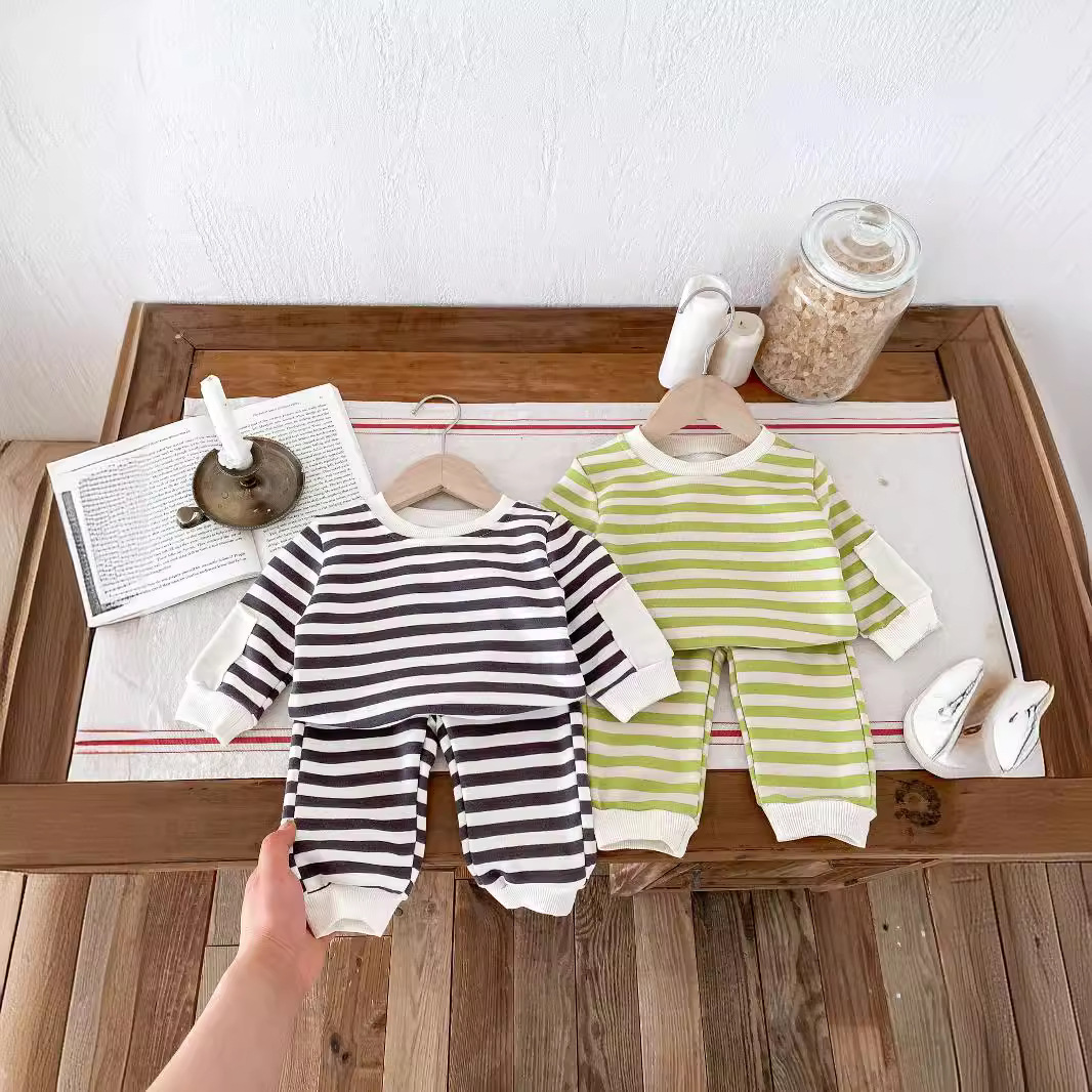 「2024」子供服★トップス+ズボン★セットアップ★韓国風子供服★2色73cm〜110cm