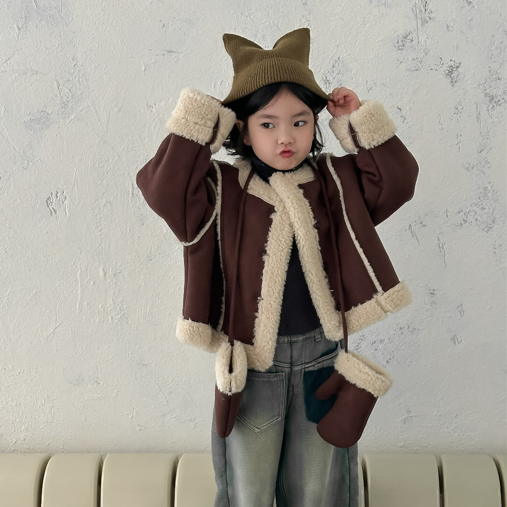 2024冬新入荷★子供服 　厚手コート+手袋★90cm〜140cm