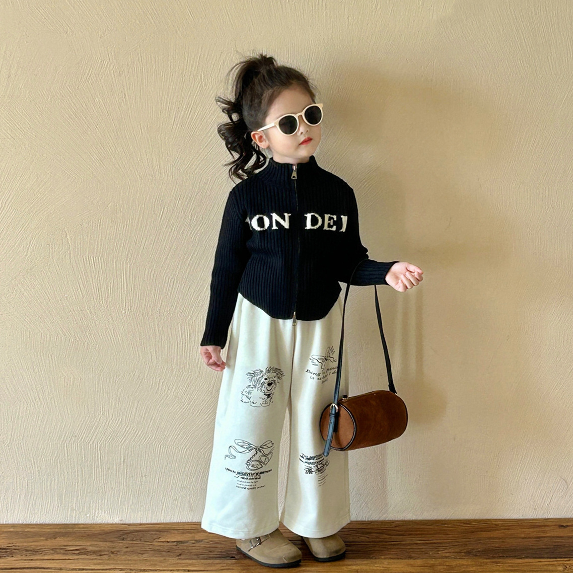 2024年新★子供服　カーディガン★90cm〜140cm