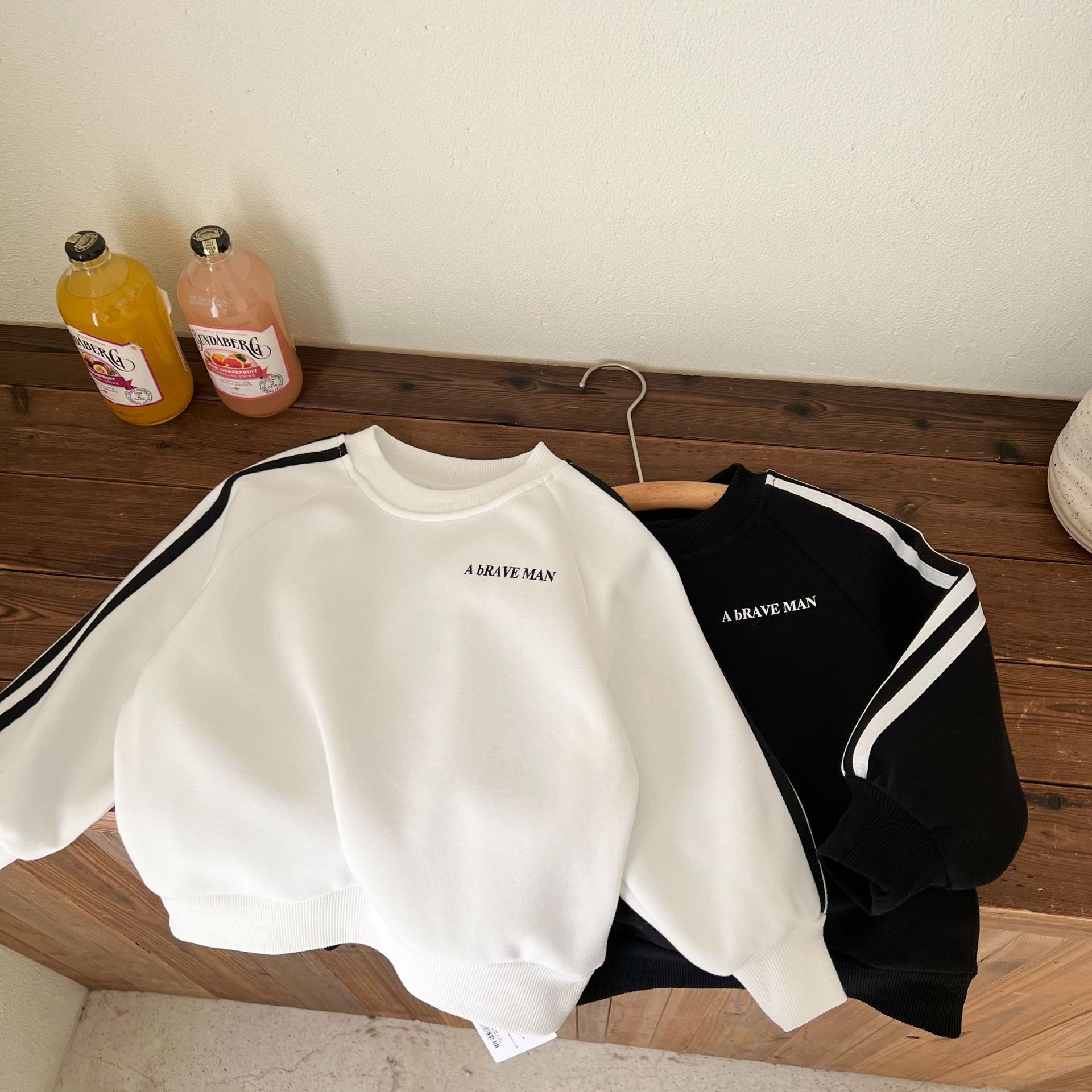 2024秋新作★子供服　トップス★90cm〜150cm 2色