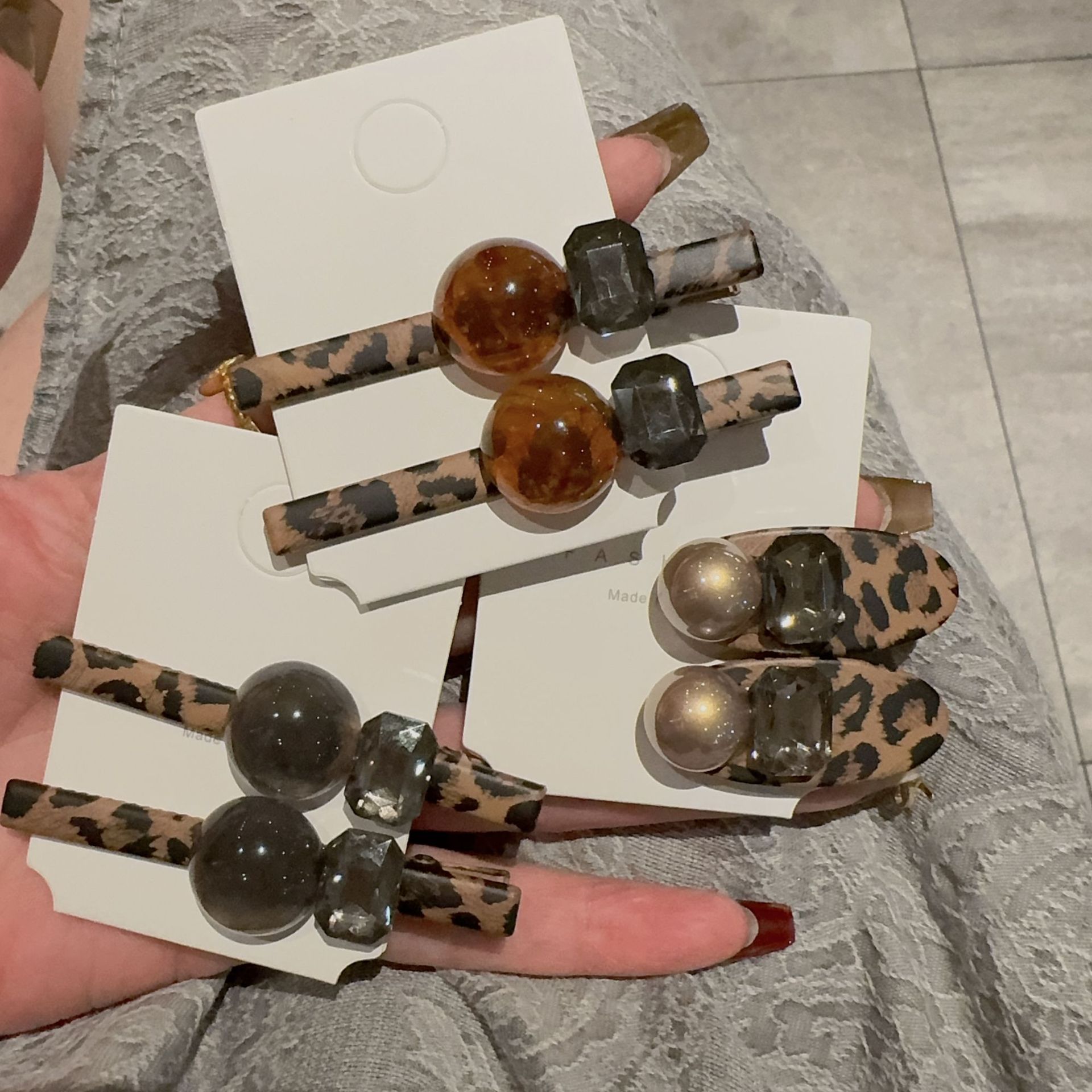 髪飾り★まとめ髪用★ヘアアクセサリー★ヘアピン★ヒョウ柄★韓国風