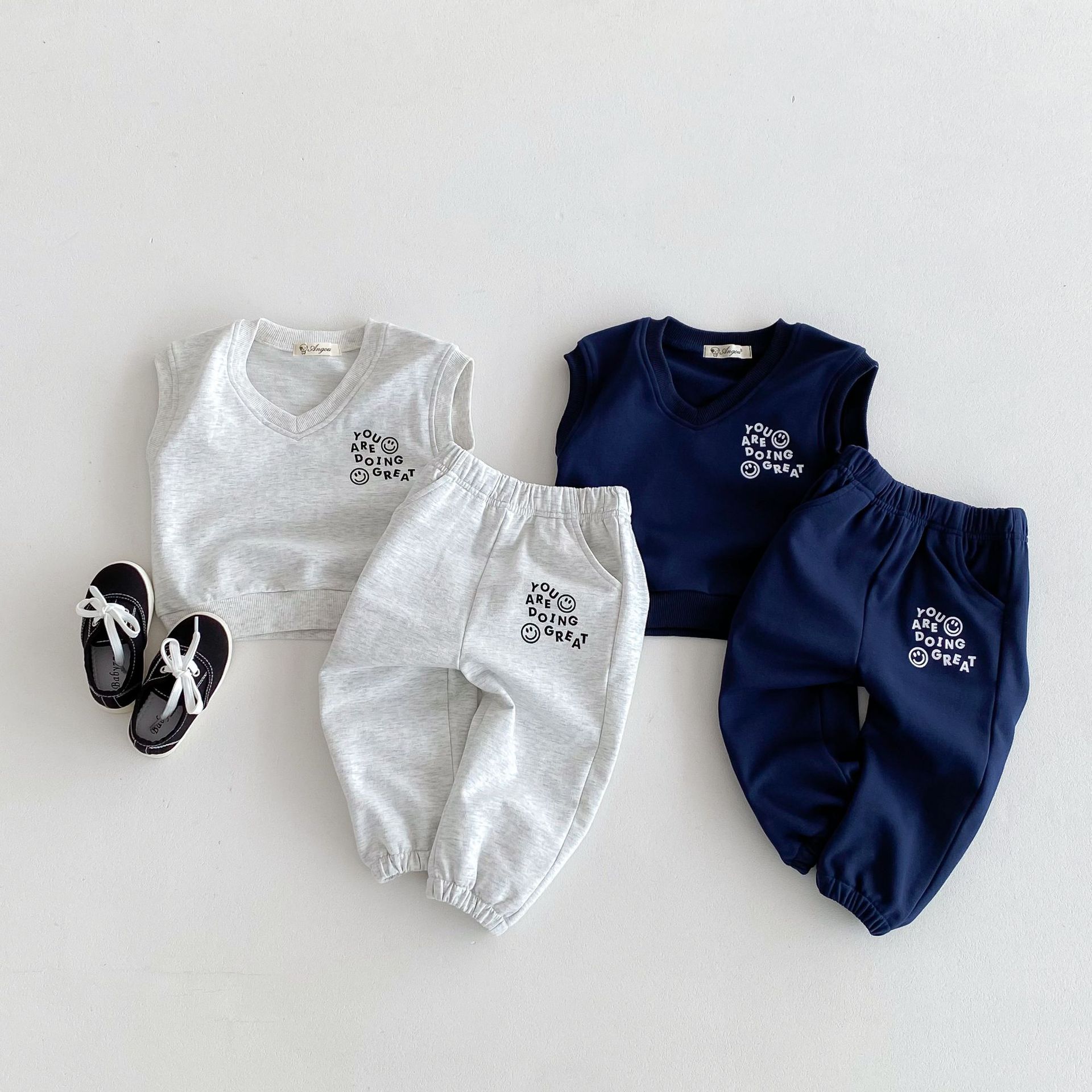 「2024」子供服★トップス+ズボン★袖なし★セットアップ★韓国風子供服★2色80cm〜130cm