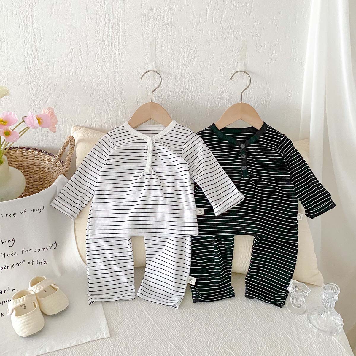 「2024」子供服★トップス+ズボン★セットアップ★韓国風子供服★2色73cm〜100cm