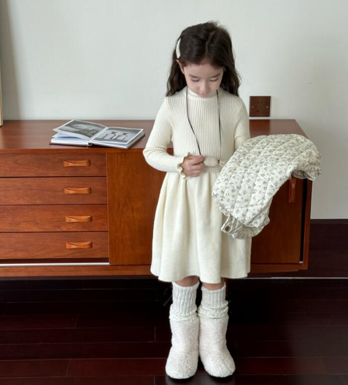 2024秋冬新作LM★子供服　ニットワンピース★90cm〜150cm 2色